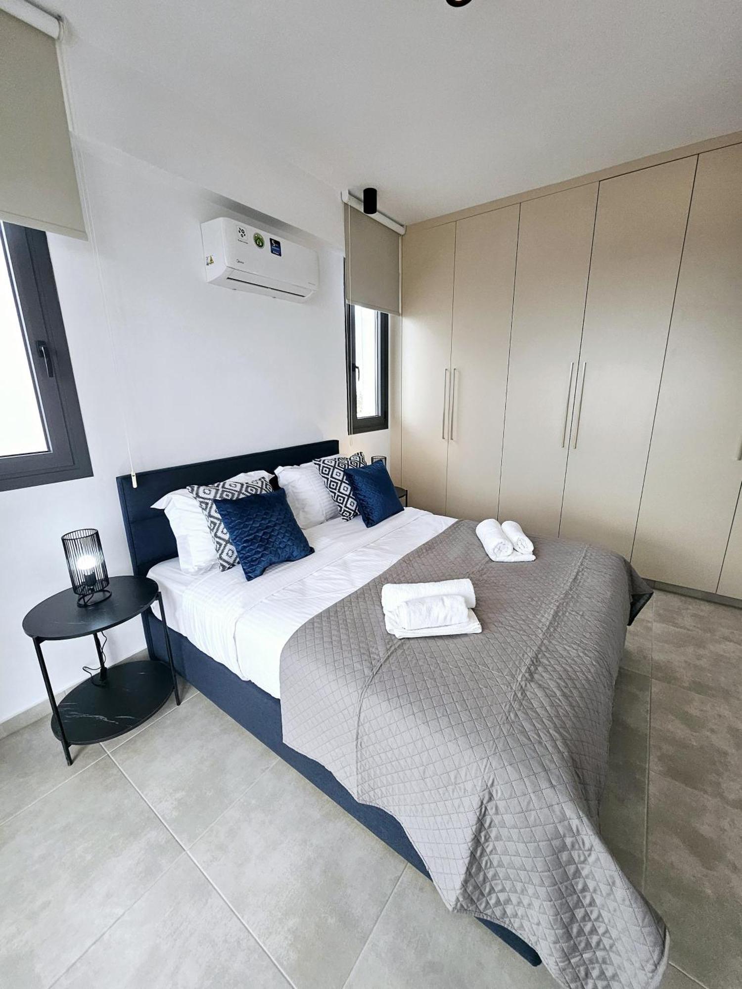Superior Apartment, Universal Residences Apartment